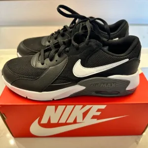 Brand new Air max size 6.5