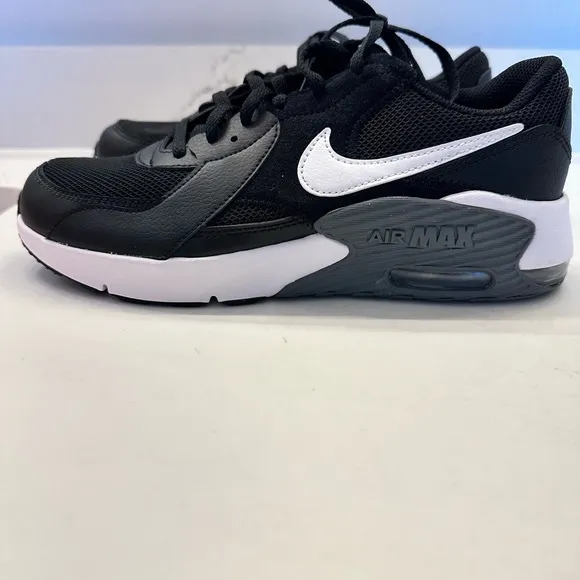 Brand new Air max size 6.5