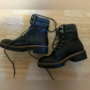 Brand New Women’s black combat boots size 7.5