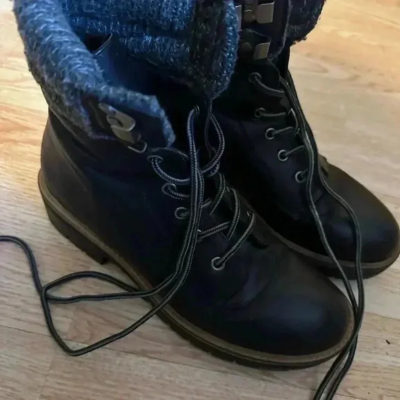 Brand New Women’s black combat boots size 7.5