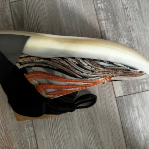 Brand New Yeezy QNTM Size 10