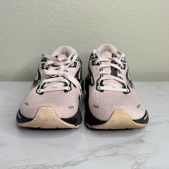 Brooks Adrenaline GTS 22 Women's Pink Athletic Shoes Performance Running Sz 9