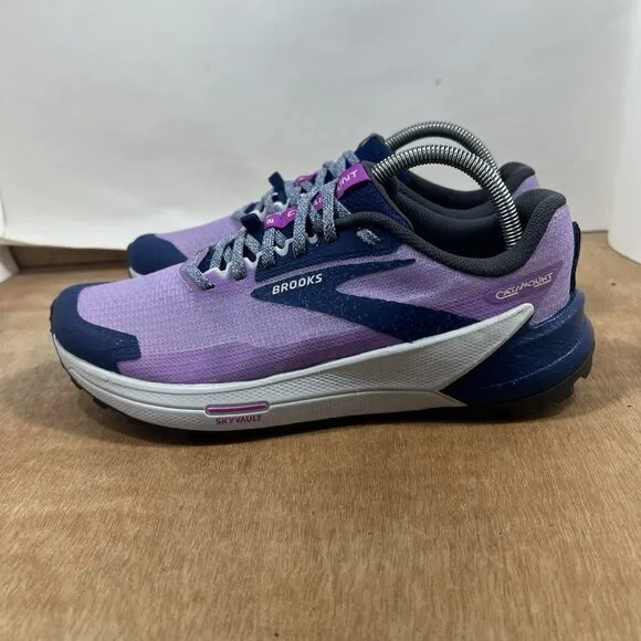 Brooks Catamount 2 Women's Size 9.5 B (Medium) Running Shoes Purple