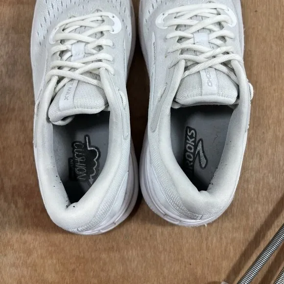 Brooks Ghost Max Men's Size 11.5 D (Medium) Running Shoes White