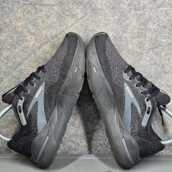 Brooks Ghost Max Running Shoes Comfort Sneakers Triple Black Women's US 7