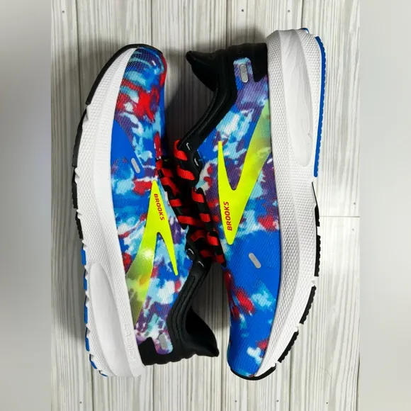 Brooks Launch 9 Women’s Running Shoes sneaker Black blue size 8 athletic NWOT