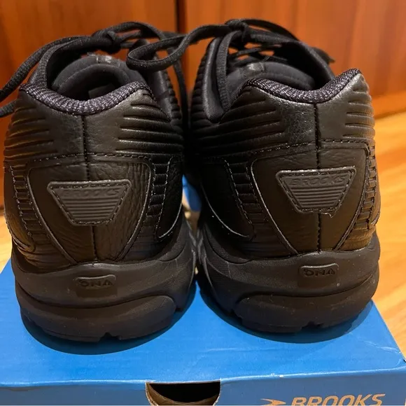Brooks Mens Addiction Walker 2 shoes