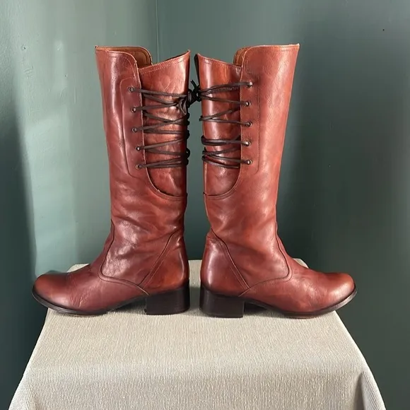 Brown distressed Leather Knee-High Boots lace up back Steve Madden