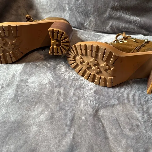 Brown Lace-Up Women's Boots