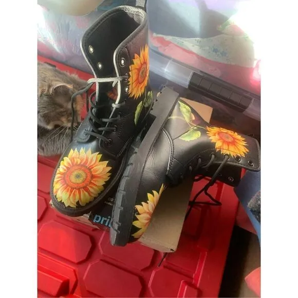 b Sunflower Handcrafted Boots