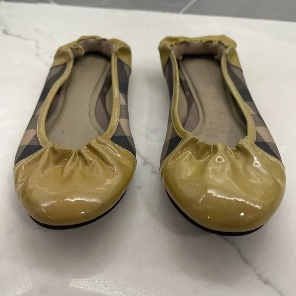 Burberry Patent Leather &amp; Nova Check Coated Canvas Scrunch Ballet Flats