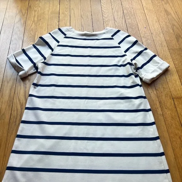 Burberry Size 10 Cream &amp; Navy Blue Striped Short Sleeve Step Hem T-Shirt Dress