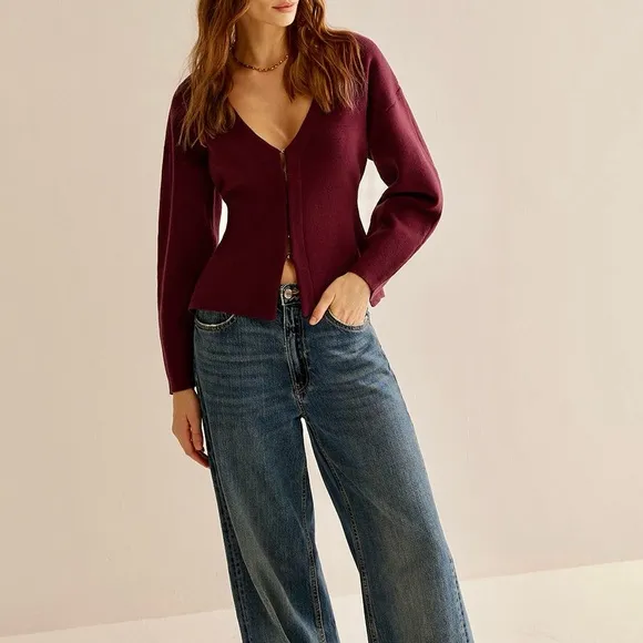 Burgundy / maroon hook closure knit sweater material cardigan