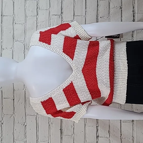Callahan Striped V Back Nubby Knit Short Sleeve Sweater in Red/White - NWT