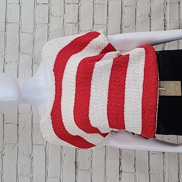 Callahan Striped V Back Nubby Knit Short Sleeve Sweater in Red/White - NWT