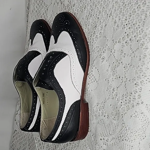Candela NYC leather Oxford loafer two tone black white shoes sz 7.5
