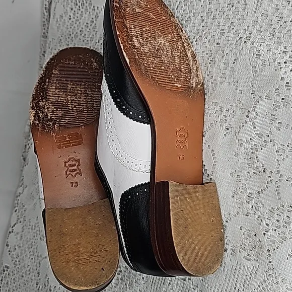 Candela NYC leather Oxford loafer two tone black white shoes sz 7.5