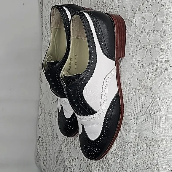 Candela NYC leather Oxford loafer two tone black white shoes sz 7.5