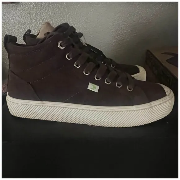 CARIUMA • Brown SuedeOCA High-Top Sneakers Shoes