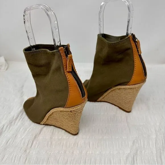 CH Carolina Herrera Olive Green Open-toed Bootie Wedges- Size 8.5