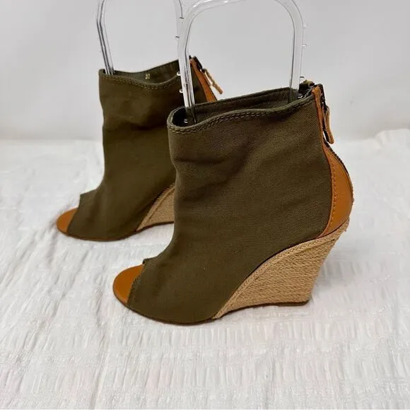 CH Carolina Herrera Olive Green Open-toed Bootie Wedges- Size 8.5