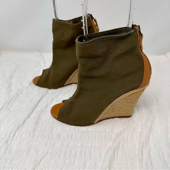 CH Carolina Herrera Olive Green Open-toed Bootie Wedges- Size 8.5