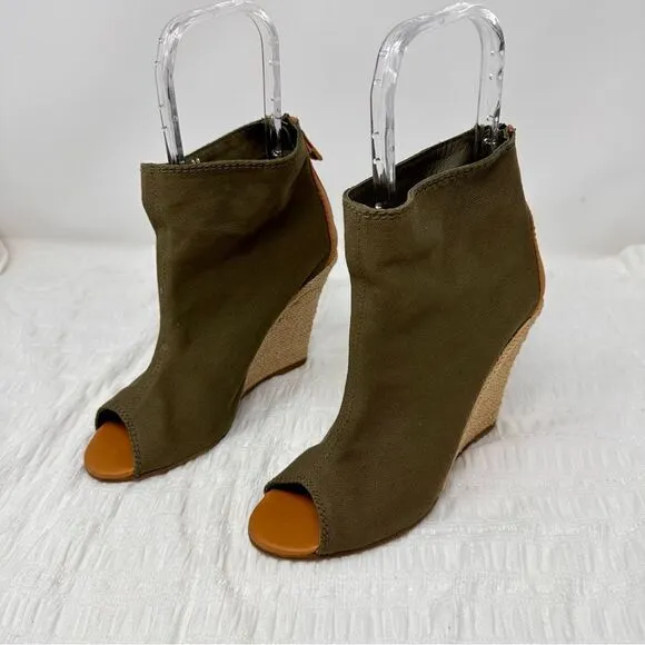 CH Carolina Herrera Olive Green Open-toed Bootie Wedges- Size 8.5