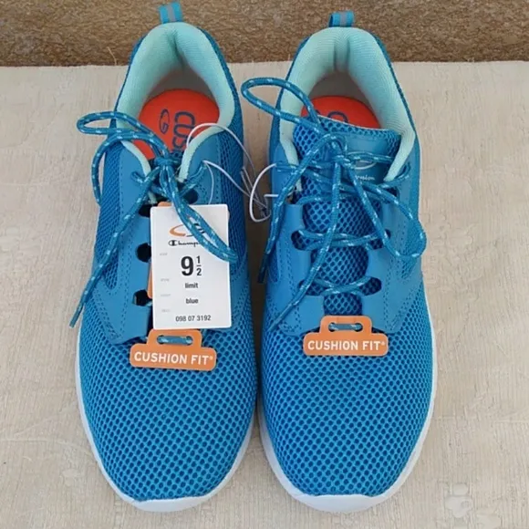 Champion Mesh Sneakers Foam Cushion Sz 9.5 NWT