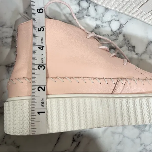 Charlotte Stone Darcy in Pêche Lace Up Leather Moccasin Sneakers Powder Pink 10