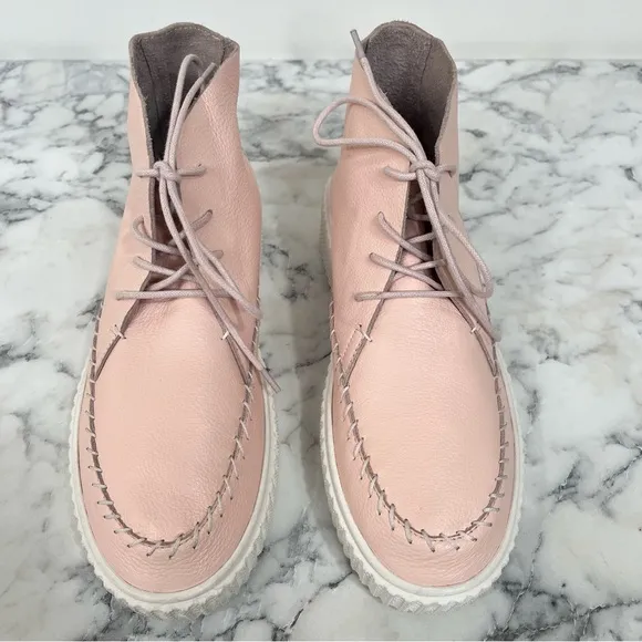 Charlotte Stone Darcy in Pêche Lace Up Leather Moccasin Sneakers Powder Pink 10
