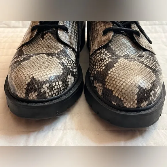 Chelsea &amp; Violet War Womens Black Tan Snakeskin Leather LaceUp Combat Bo…