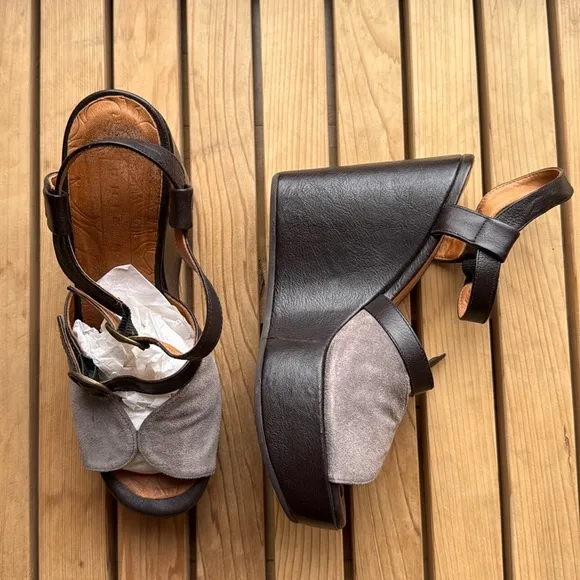 Chie Mihara “MAR” Leather &amp; Suede Platform Wedge Sandals – Size 8