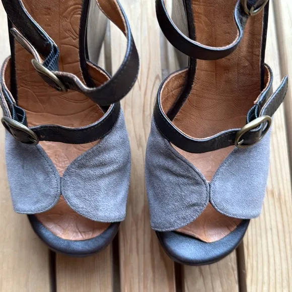 Chie Mihara “MAR” Leather &amp; Suede Platform Wedge Sandals – Size 8