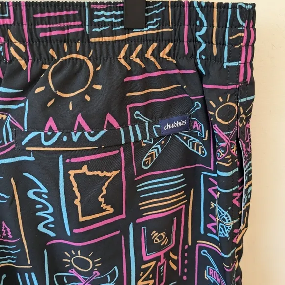 Chubbies Men's The Camp Scheels 7&quot; Classic Swim Trunks MN Theme Row the Boat XL