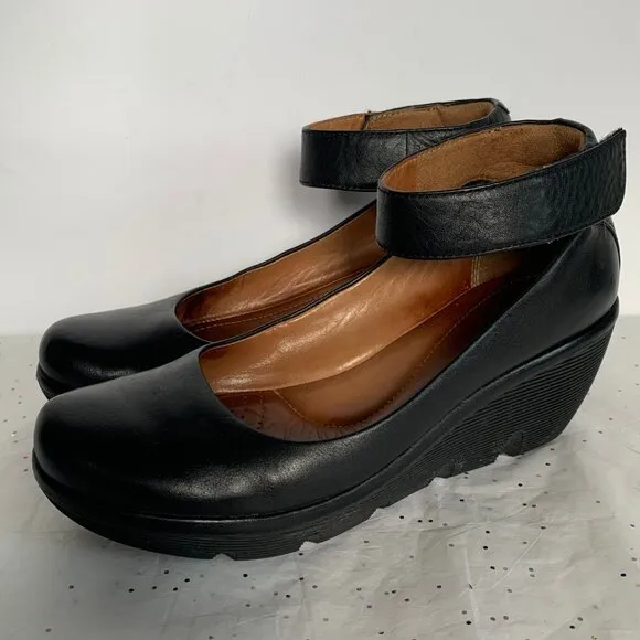 Clarks Artisan Clarene Tide Black Leather Ankle Strap Platform Wedges - Size 6.5