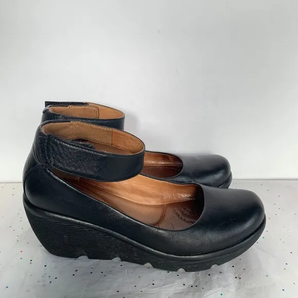 Clarks Artisan Clarene Tide Black Leather Ankle Strap Platform Wedges - Size 6.5