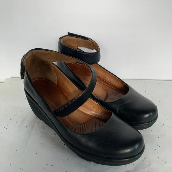 Clarks Artisan Clarene Tide Black Leather Ankle Strap Platform Wedges - Size 6.5