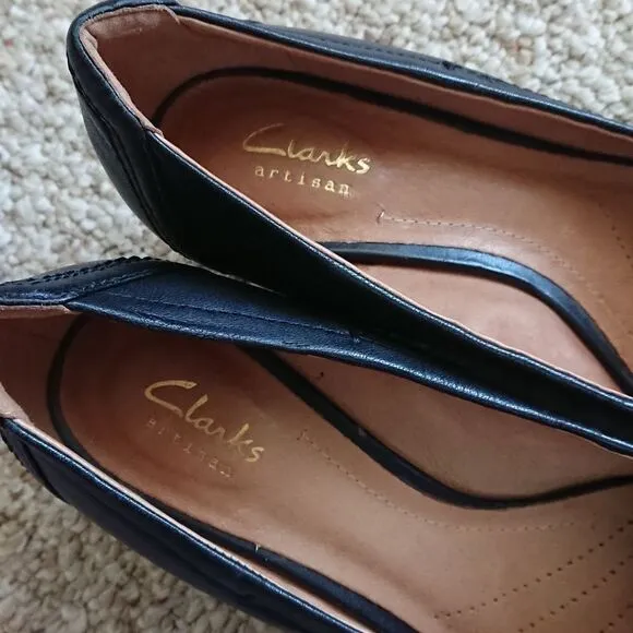 Clarks Artisan open toe wedges in black size 7.5