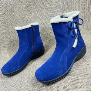 Clarks Booties Boots Suede Ankle Side Zip Navy Blue Women’s Size 8 M