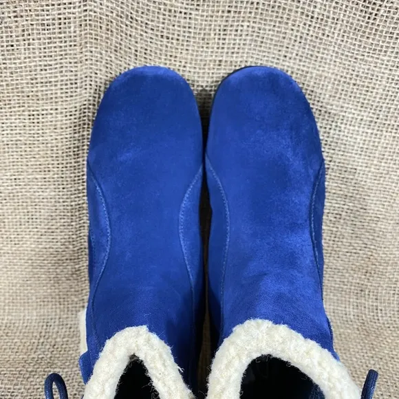 Clarks Booties Boots Suede Ankle Side Zip Navy Blue Women’s Size 8 M