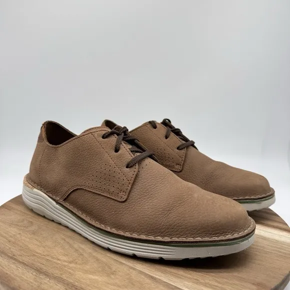Clarks Bruno Low nubuck Oxford Derby‎ Taupe/Tan Men's Size 10M Wore Once EUC