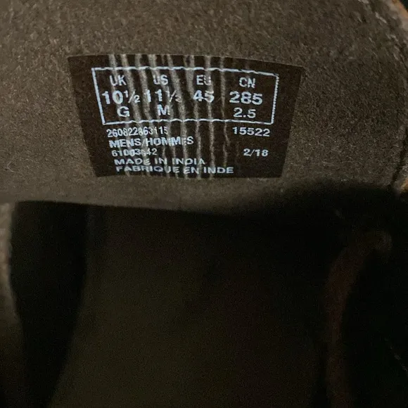 Clarks Classic Leather Men's Shoes