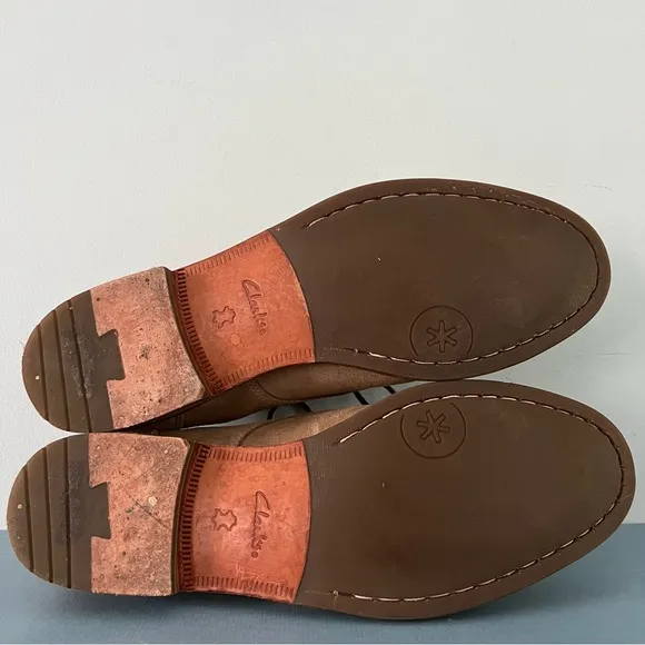 Clarks Exton Oxford Cap Toe Lace Up Tan Suede Derby Shoes