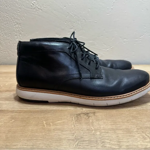 Clarks Men's Chukka Lace Up Boot Hommes Black Comfort