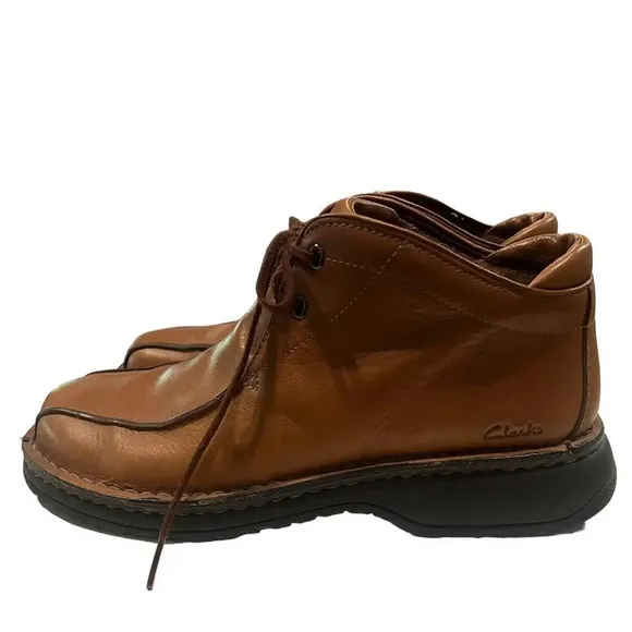 Clarks Men's Size 10.5 Brown  Casual Lace-Up Leather Chukka‎ Boots