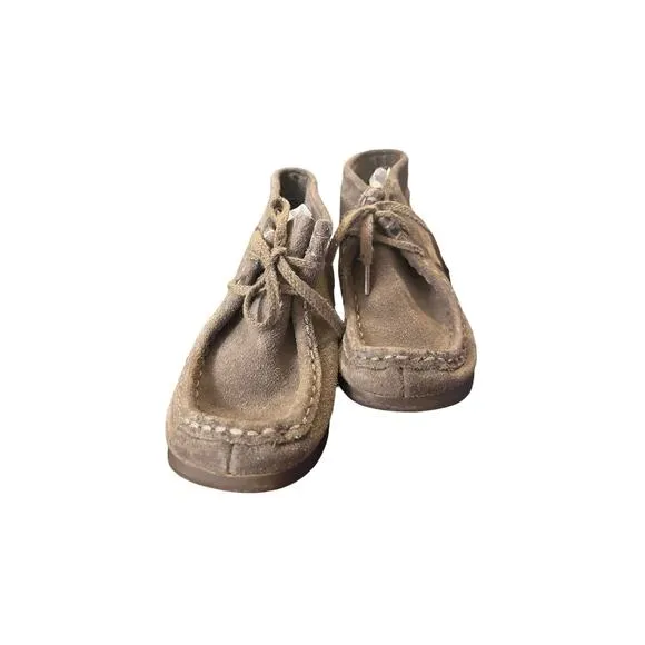 Clarks Origionals Kid Wallabees Lace up Suede Shoes