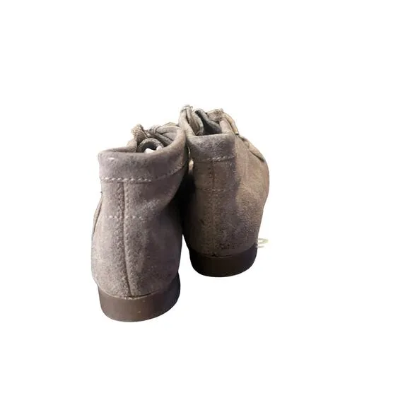 Clarks Origionals Kid Wallabees Lace up Suede Shoes
