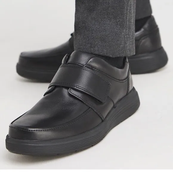 CLARKS Unstructured Un Abode Strap Shoes 11 Black Slip On Comfort Lightweight
