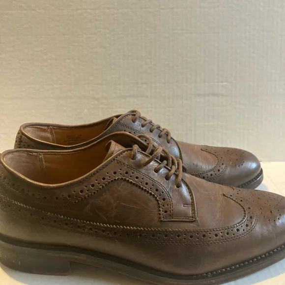 Classic Brown Leather Men's Brogues