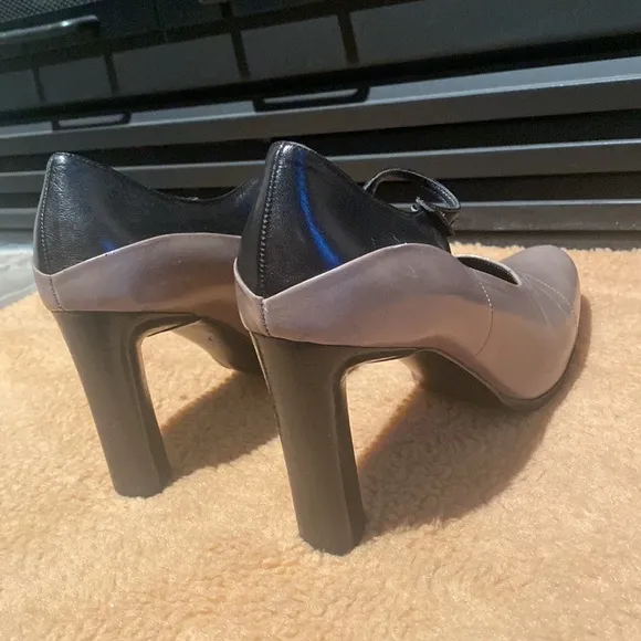 Classic Prada Mary Jane Heeled Shoes Size 38. Excellent Condition. Worn Once.